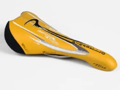 Selle Italia X Pinarello Flite Saddle - Yellow -Brick Lane Bikes Shop 0004387 selle italia x pinarello flite saddle yellow