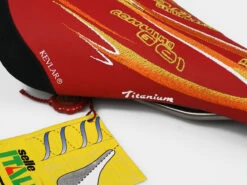 Selle Italia X Pinarello Flite Saddle - Red -Brick Lane Bikes Shop 0004395 selle italia x pinarello flite saddle red