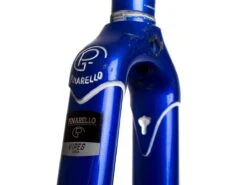 Pinarello Vires Vera Road Fork - Blue 13 Pinarello Vires Vera Road Fork - Blue -Brick Lane Bikes Shop 0028963 pinarello vires vera road fork blue