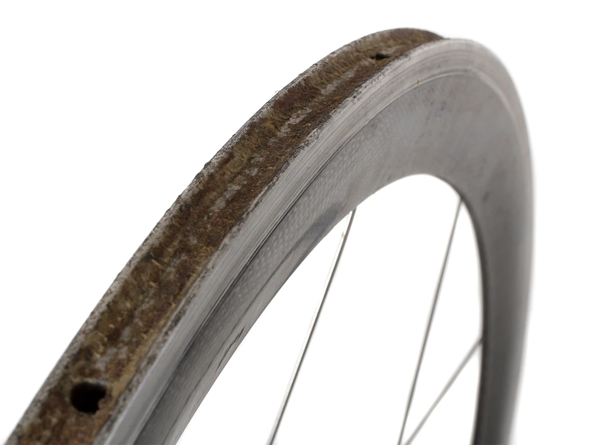 Campagnolo Carbon Wheel Set - Black 4 Campagnolo Carbon Wheel Set - Black - Image 2