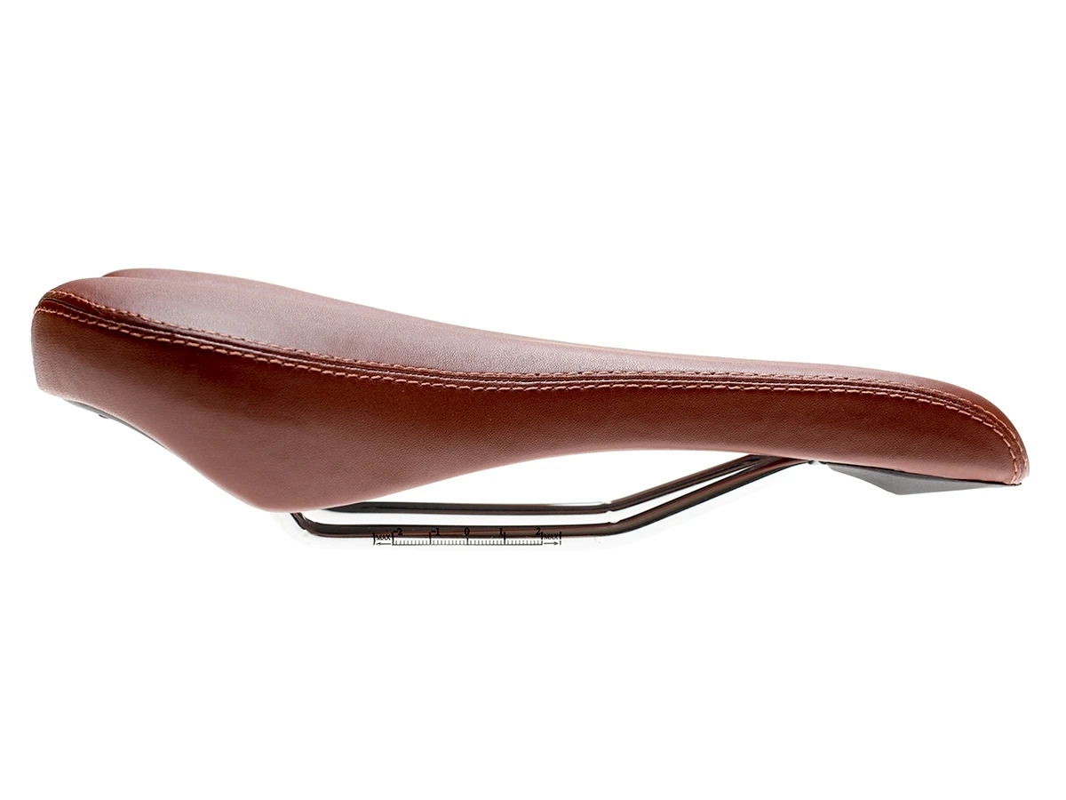 BLB Curve Race Saddle - Brown 4 BLB Curve Race Saddle - Brown - Image 2